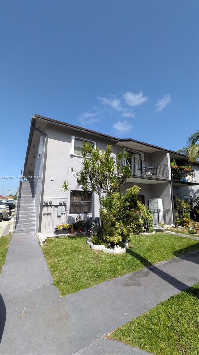 Photo - 13351 SW 17th Ln Unit 3-7