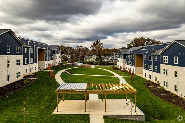 Photo - Breeze Crossing