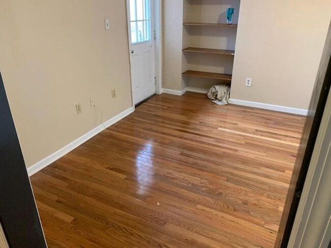Photo - All New South Oakland 6 bedroom Unit 2