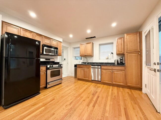 Photo - 51 Pleasant St Apartamento Unidad 1