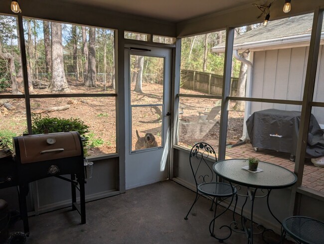 Photo - 940 Tacoma Dr