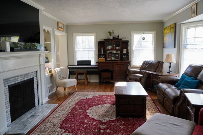 Photo - 3719 E Elmwood Dr