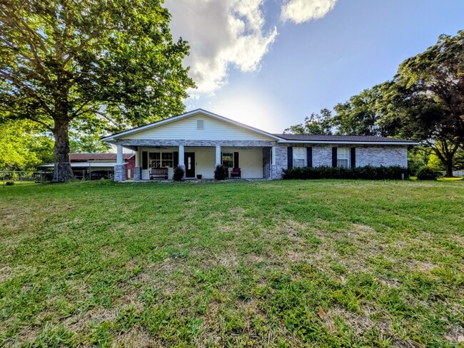 Building Photo - 5740 Floy Dr
