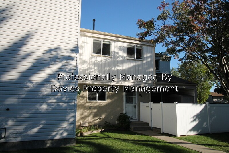 20 WoodVale Village NW