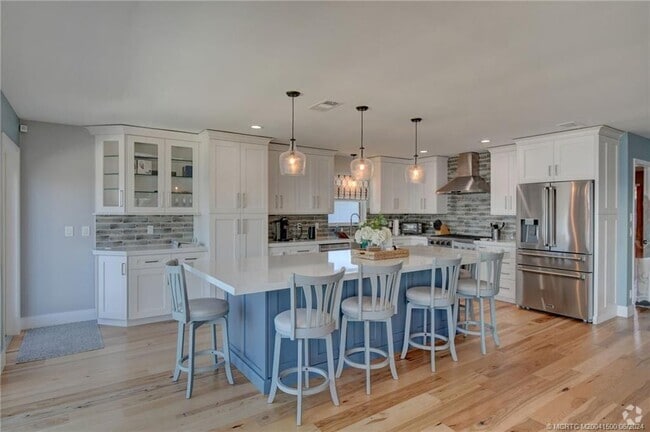 Building Photo - 26 SW Riverway Blvd Rental