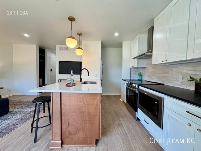 Photo - 4203 SW Trafficway Unidad 1B