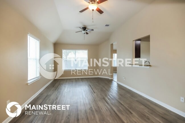 Photo - 308 Broken Pine Ct