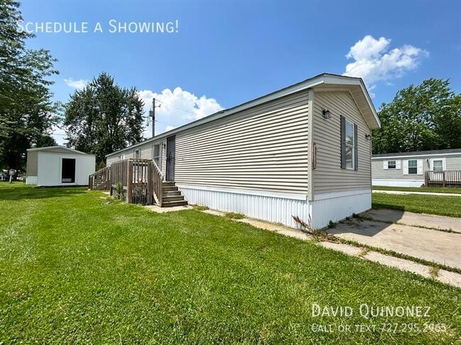 5711 Blissfield- - 5711 Blissfield- House