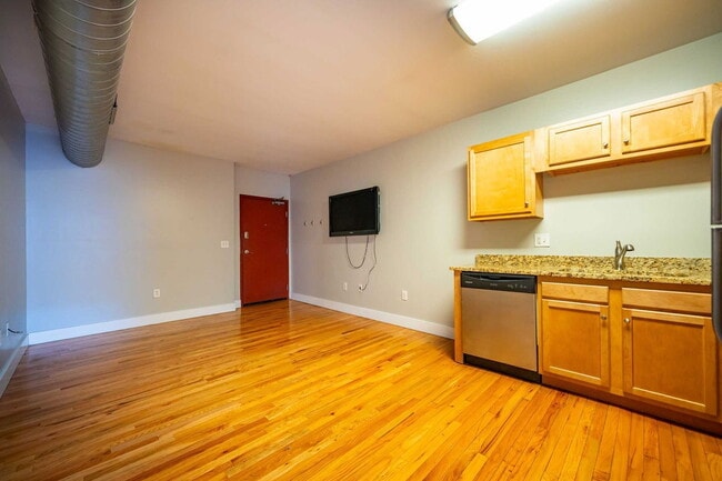 Photo - 1645 N Pearl St