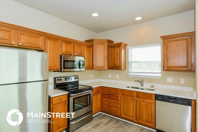 Photo - 3799 Willow Creek Rd