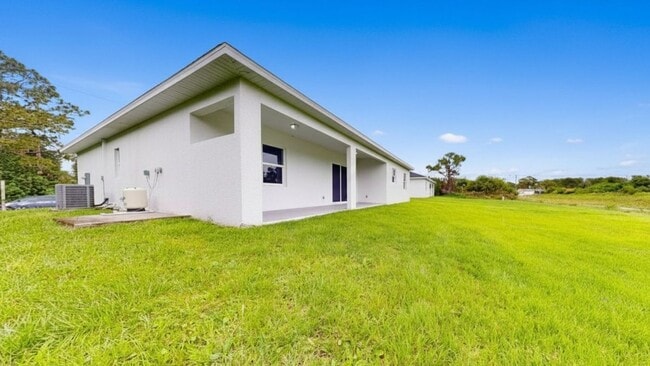 Photo - 6048 Stratton Rd