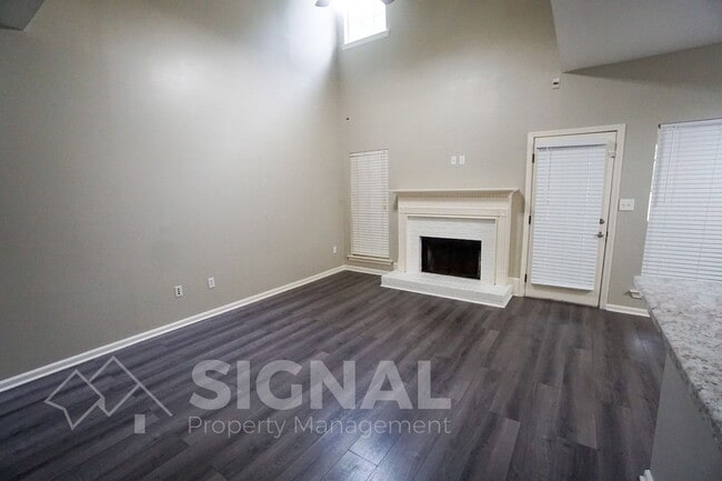 Photo - 112 Timberleaf Cir