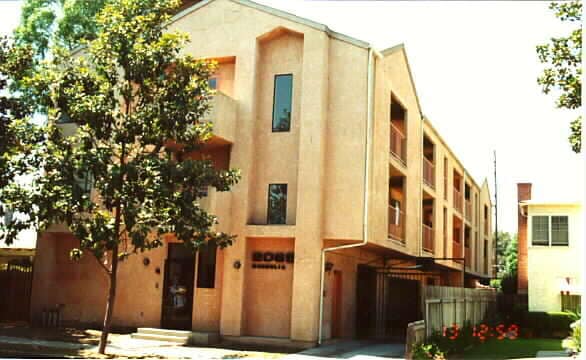 Building Photo - 2065 Magnolia Ave