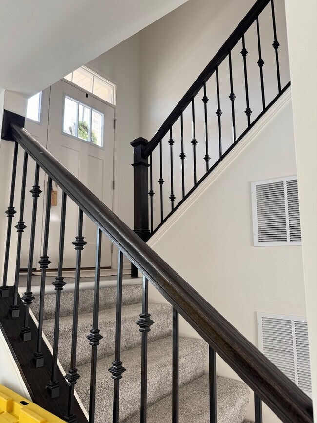 Photo - 1654 Bentz Way