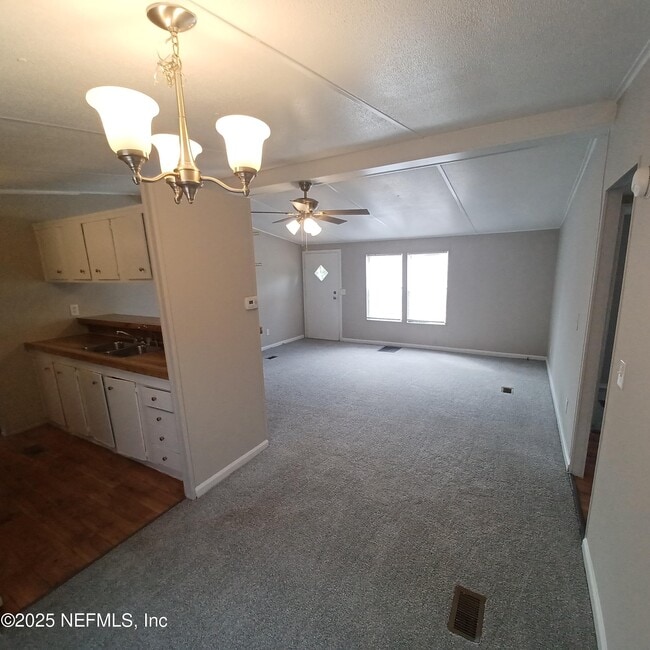 Photo - 6184 Cornell Rd