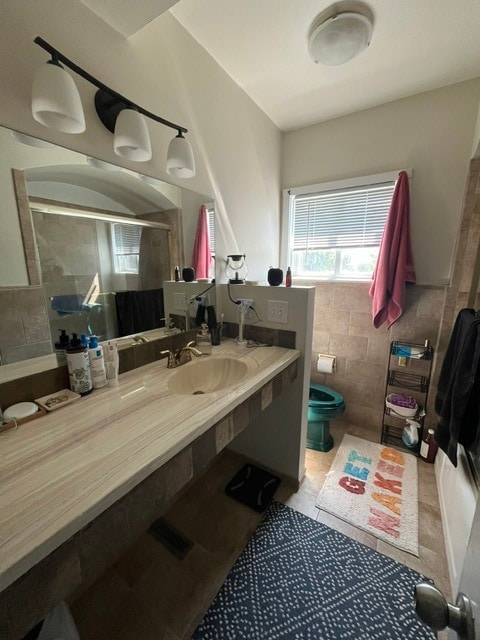 Photo - 427 7th Ave SW Unit 427 Upper Apt