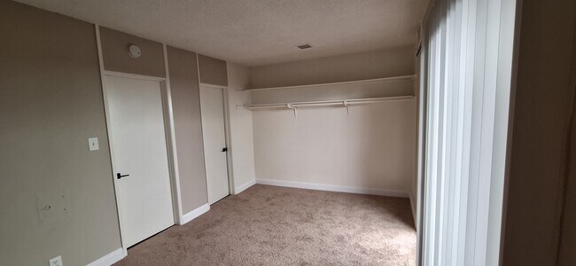 711 E Medio St