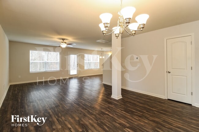 Photo - 1618 Dodson St