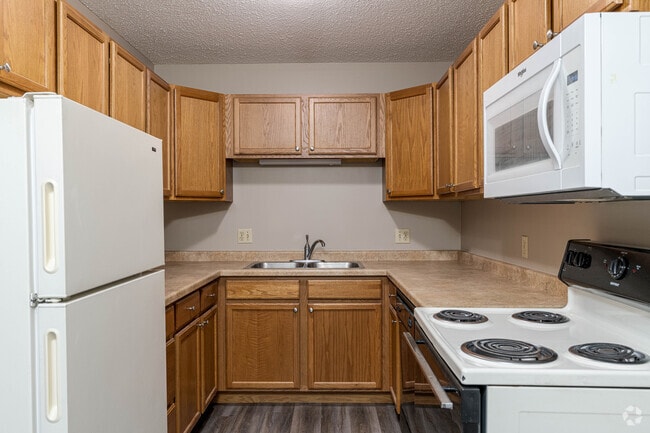 2BR,1BA-970SF - Kitchen