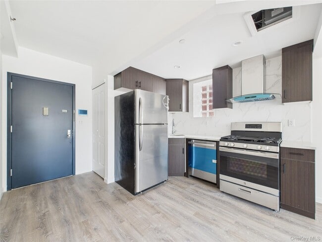 Building Photo - 97-30 64th Ave Unit 5D Rental