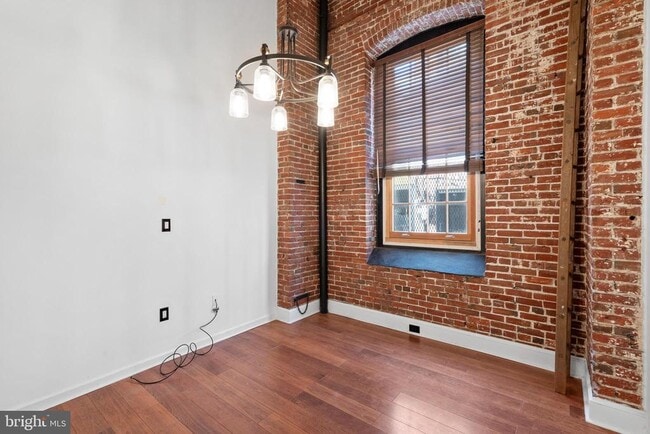 Building Photo - 130-36 N Bread St Unit 109 Rental