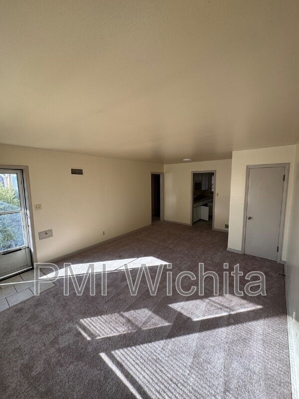 Photo - 6124 E Harry St