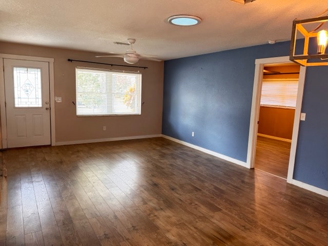 Photo - 1911 S Palomar Dr