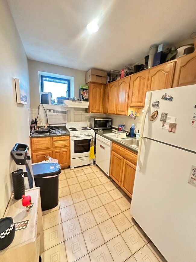 Photo - 1131 Broadway Unit 7