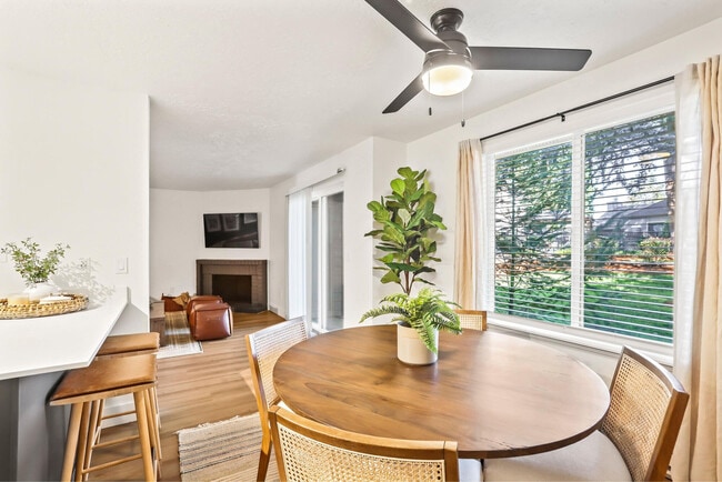Silver Oak Apartments apartments — community photo
