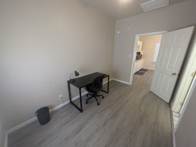 Photo - 1335 Jewett St