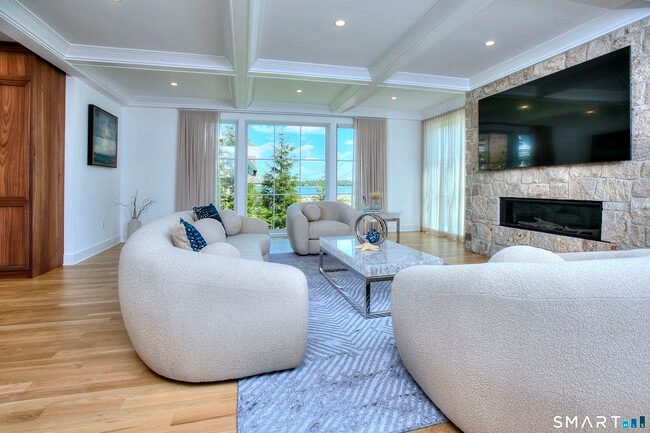 Photo - 6 Plover Ln