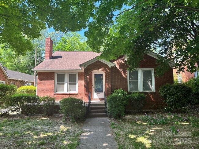Photo - 2509 Tuckaseegee Rd House