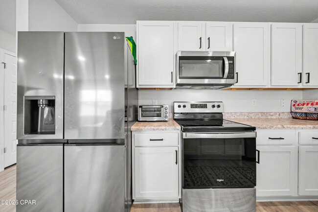 Photo - 6465 Slabinski Ln