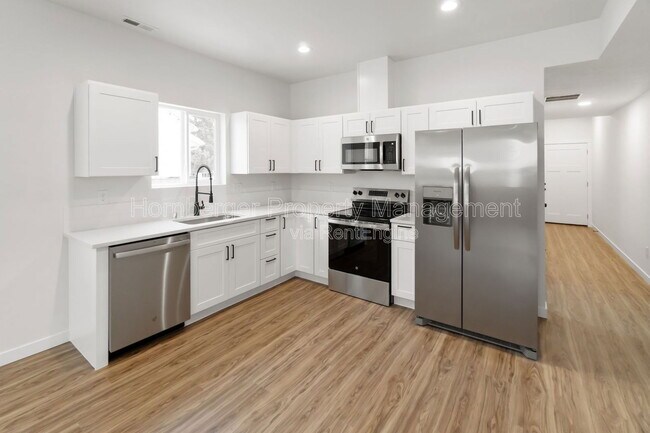 Photo - 2715 E Columbia Ave