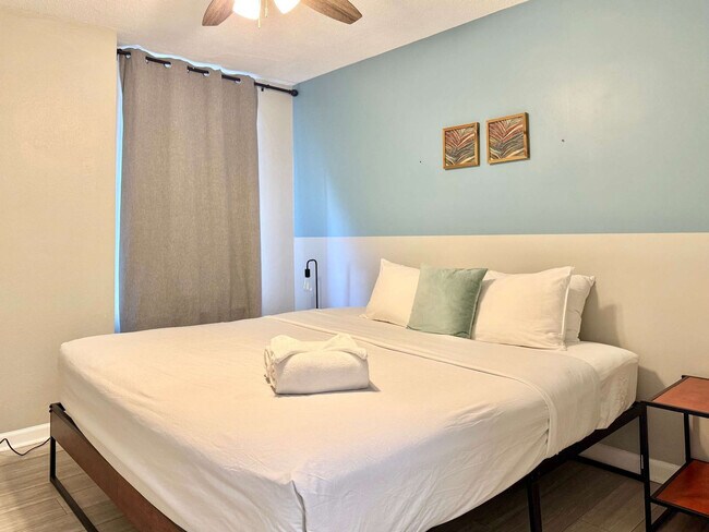300 W Peachtree St NW Unit SI ID1299355P
