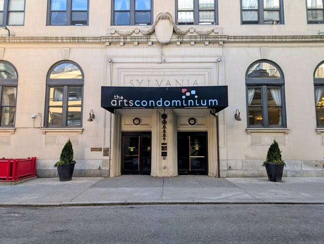 Photo - 1324 Locust St Unit 618