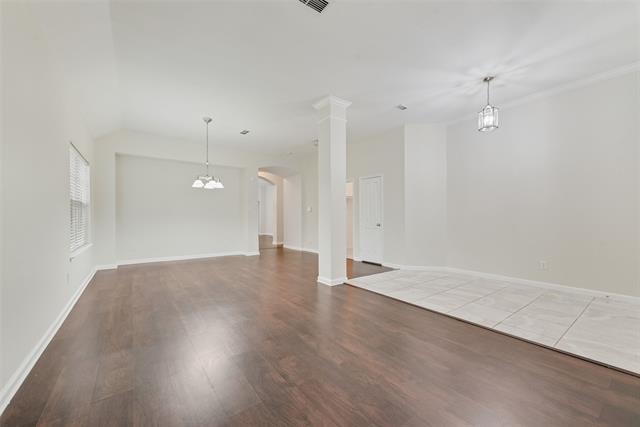 Photo - 832 Ridge Point Dr