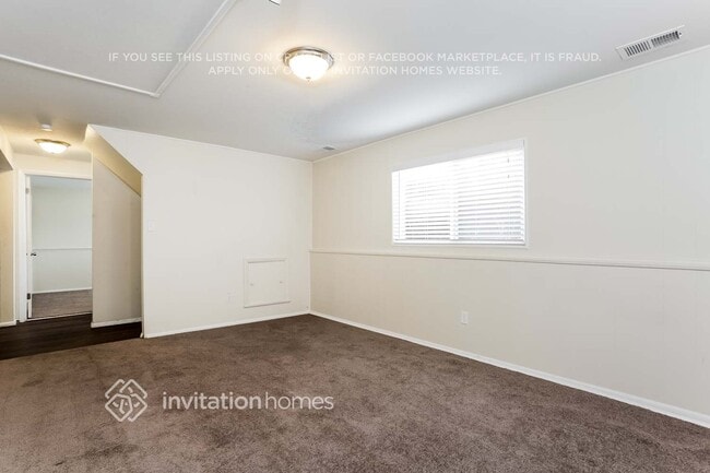 Photo - 432 S Victor Way