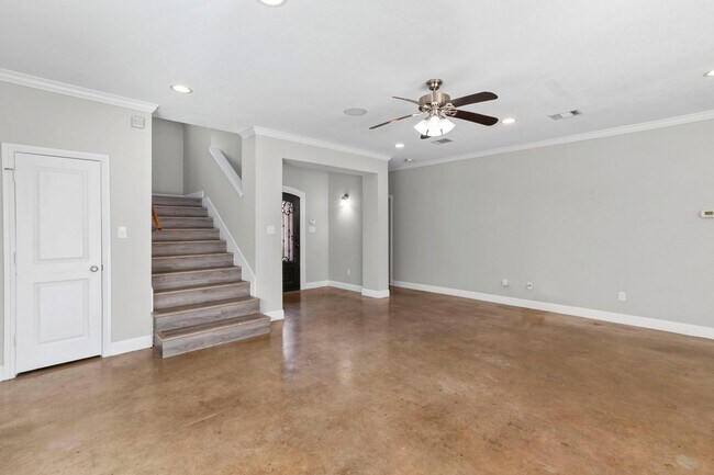 Photo - 2825 Gordon Ave