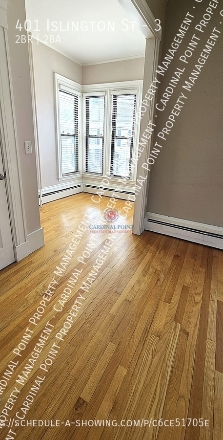 Photo - 401 Islington St