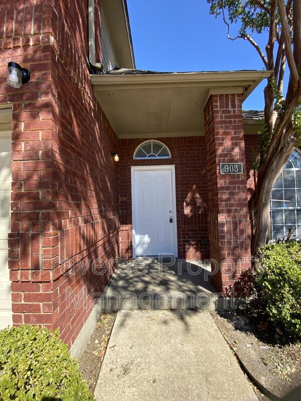 Photo - 903 Freshwood Ct