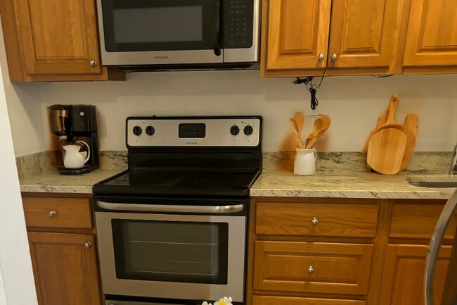 Photo - 1637 NE 9th St