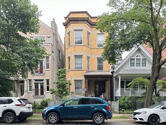Building Photo - 3242 N Racine Ave Unit 3 Rental