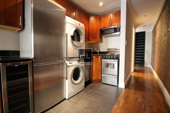 Building Photo - East 12th Street Rental