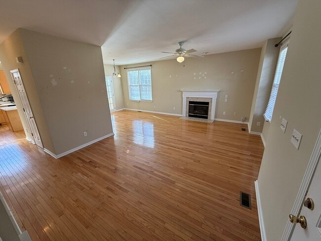 Photo - Beautiful 3 Bedroom 2.5 Bath End Unit Town Home with Lake View!