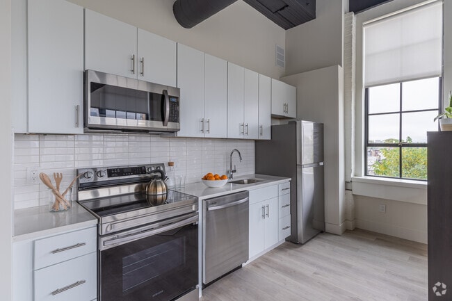 Studio - 511SF - Kitchen