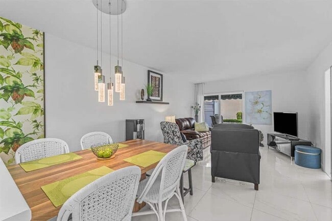 Photo - 154 Waterside Dr Unit 154