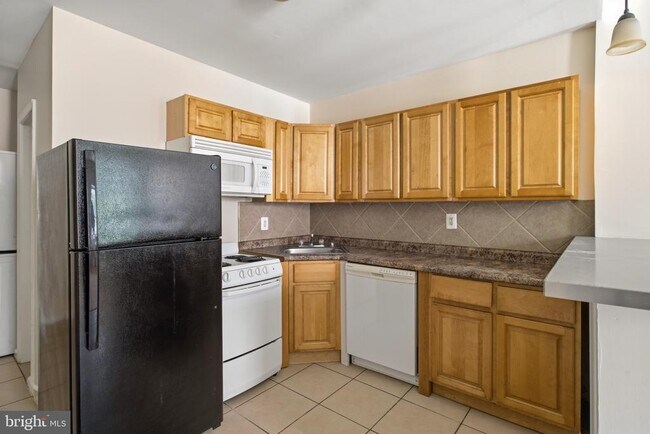 Photo - 1610 Willington St