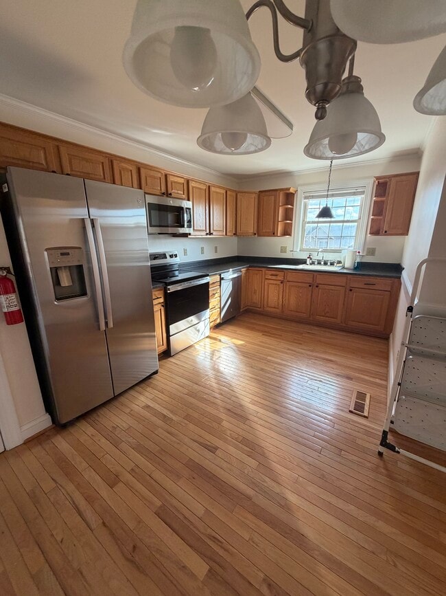 Building Photo - 64 Scotch Cap Rd Unit 107