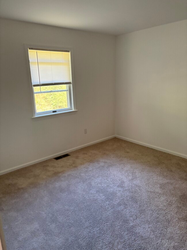 23 N Clove Rd Unit Verbank